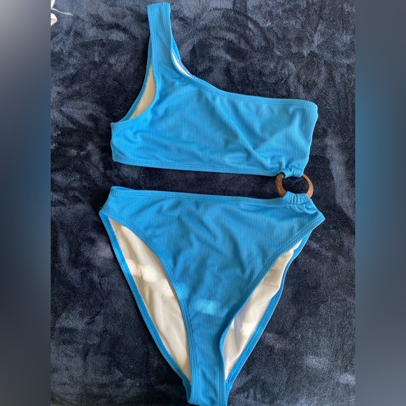 Misguided Swimsuit - Picture 1 of 3